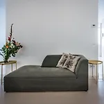 Houthaven Apartman *