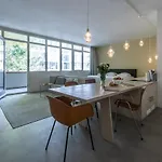 Houthaven Apartman *